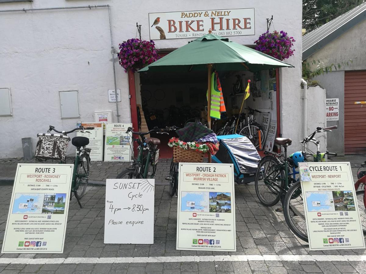 Отель Nellys Bed And Bikes Вэстпорт Экстерьер фото